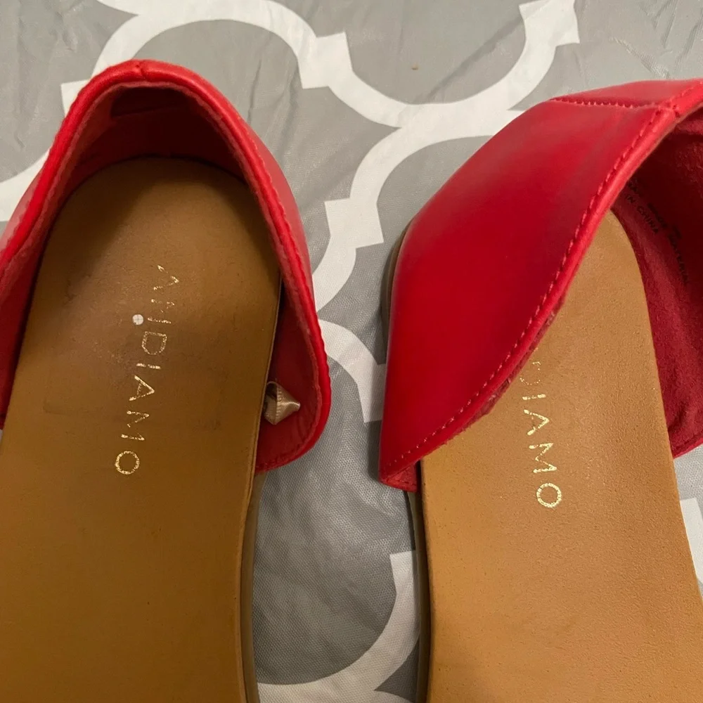 Women’s Andiamo Flat Red Sandals Abailey Size 8